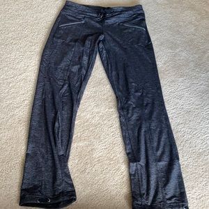 Athleta straight leg mid rise leggings S